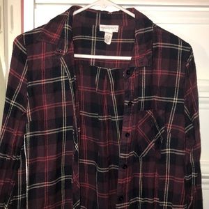 Tilly’s red, blue, and white button up flannel